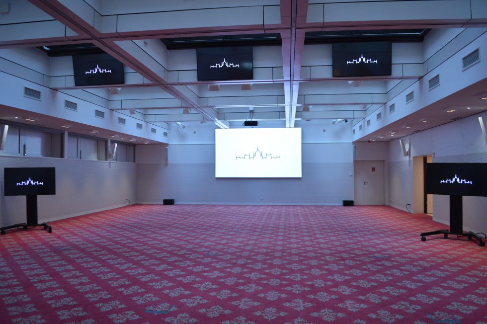 Parlament-Konferenciaterem1-980x652