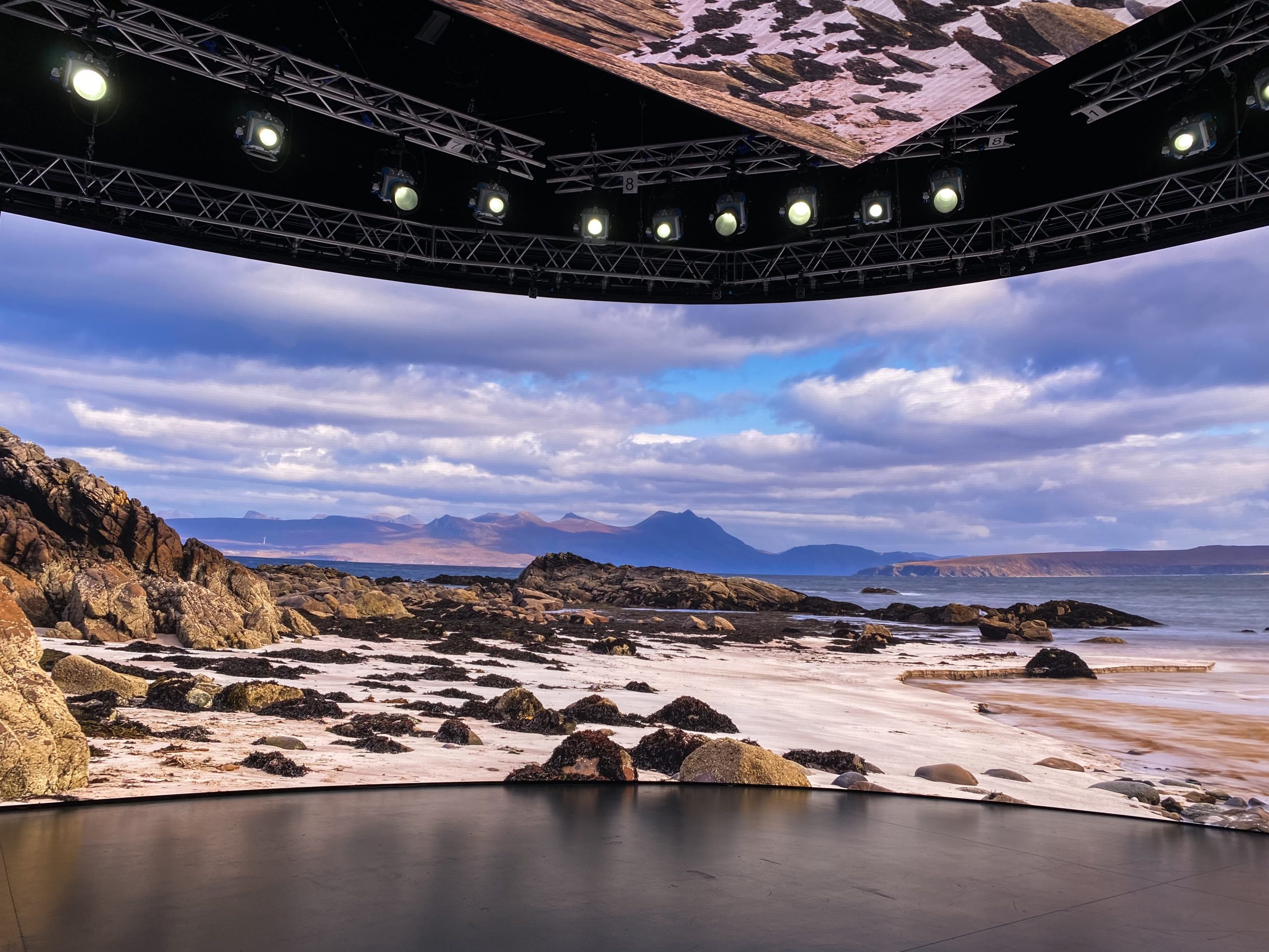 A Közép-Kelet európai régió legnagyobb virtuális filmstúdióját építi fel Fóton a Visual Europe Group